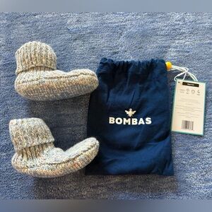 Bombas Gray, Blue and Cream Knit Slippers with Bag